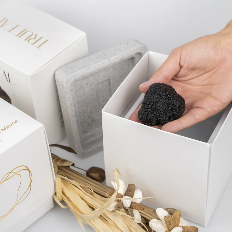 Selección de trufa de Truffal presentada en su caja
